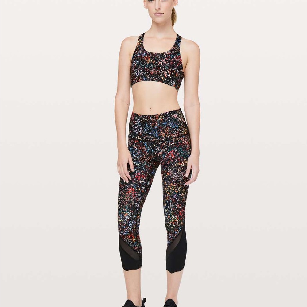 Lululemon Wunder Under II special edition 24 inch scallop Roll Down Crop size 6